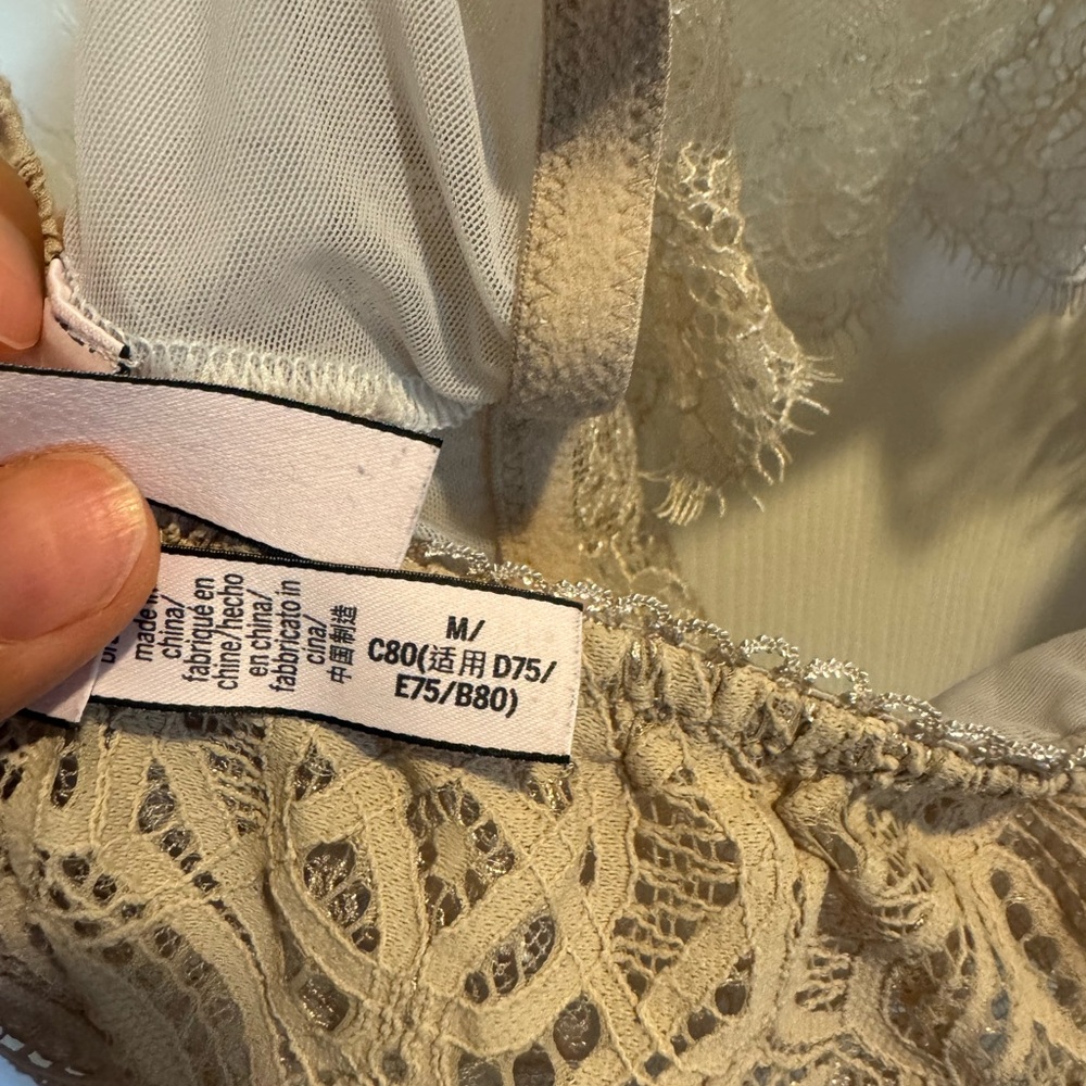 Victoria's Secret Lace Crop Top in Cream - Picture 5 of 5